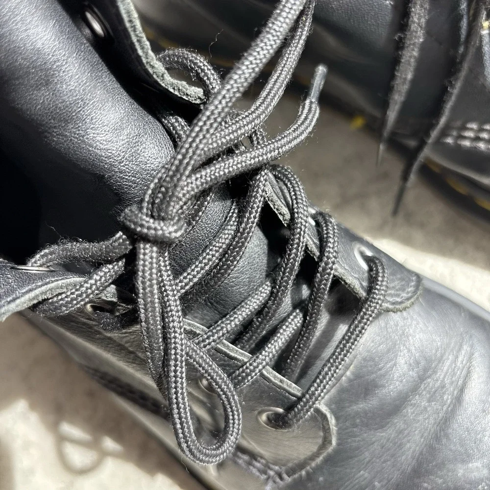 Doc Martens Smooth Leather Lace Up Boots Men's 9 (Different Pair)
